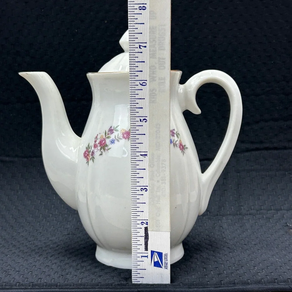 Vintage Japan White Porcelain Floral Teapot Gold Trim‎ Ribbed Tea Pot with Lid